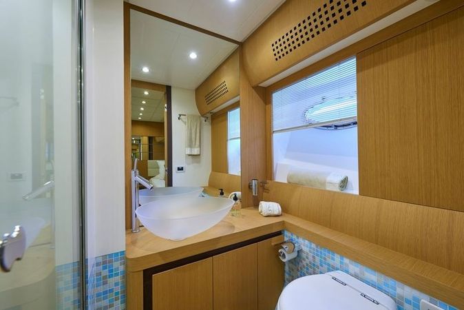 Pershing 90 | Danzas