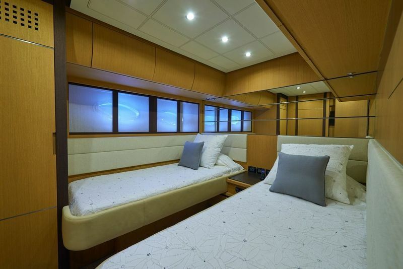 Pershing 90 | Danzas