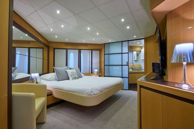 Pershing 90 | Danzas