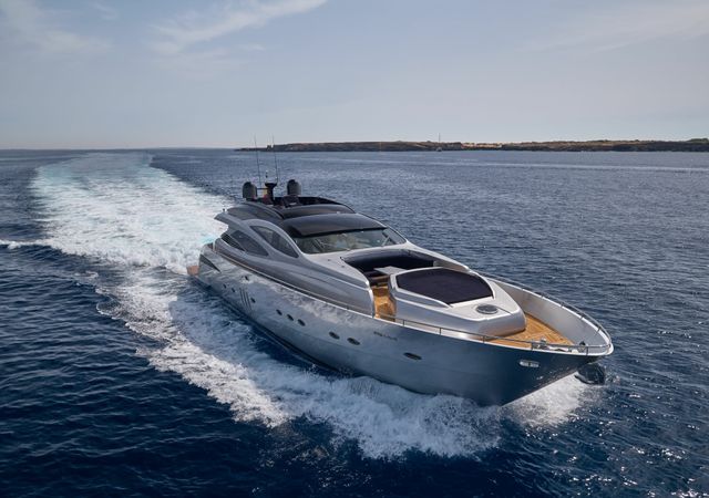Pershing 90 | Danzas
