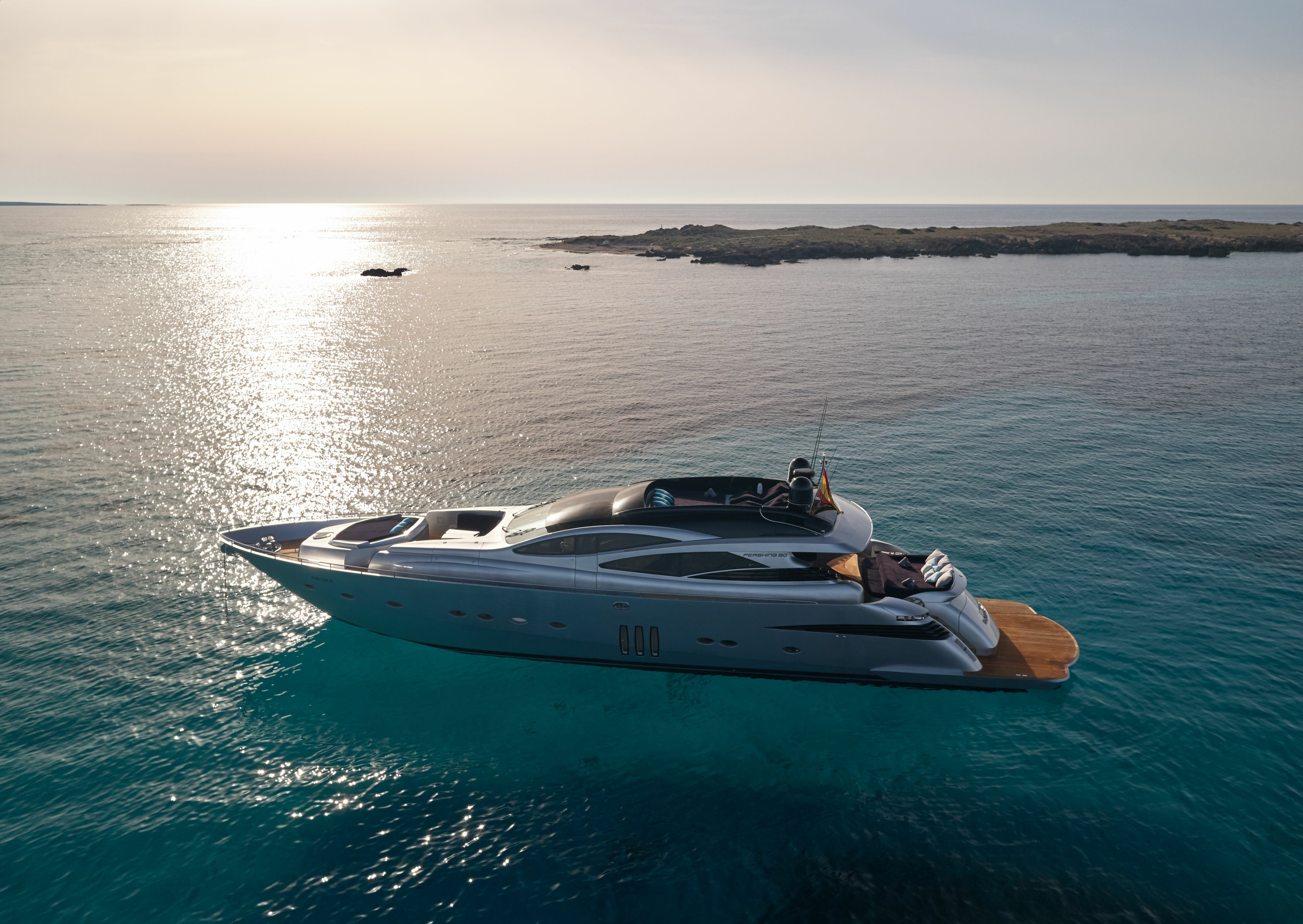 Pershing 90 | Danzas