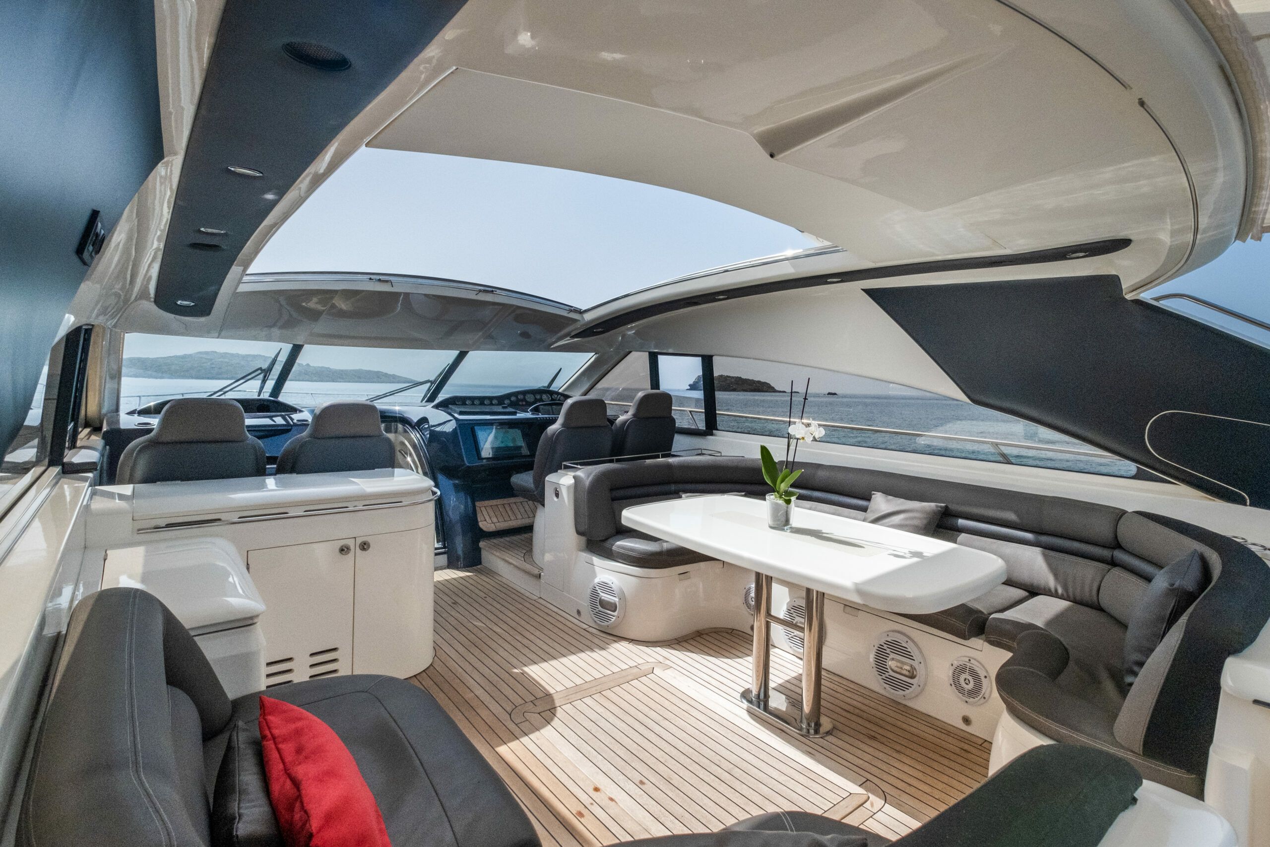 Princess V65 | Creta