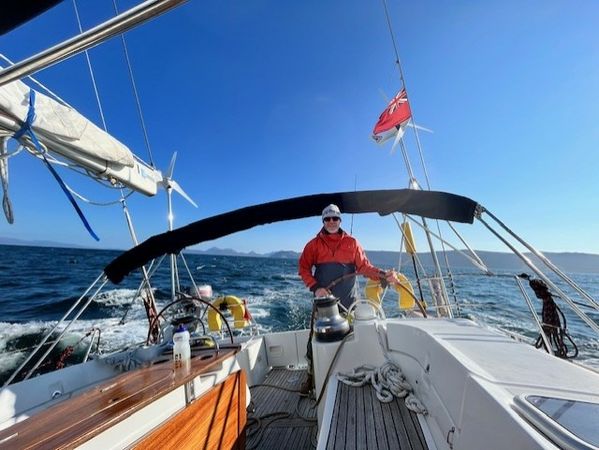 Beneteau Oceanis 523 | Big Blue of Lorn