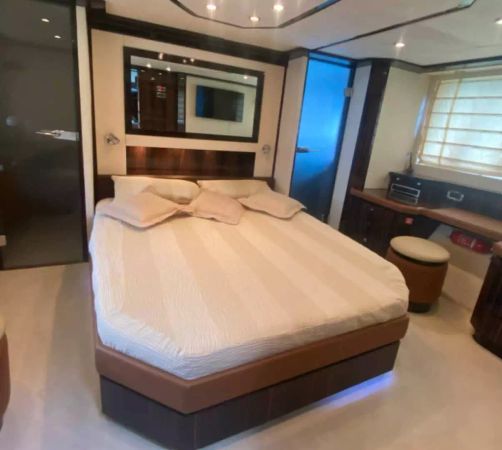 Mazarin 72 | Mazarin