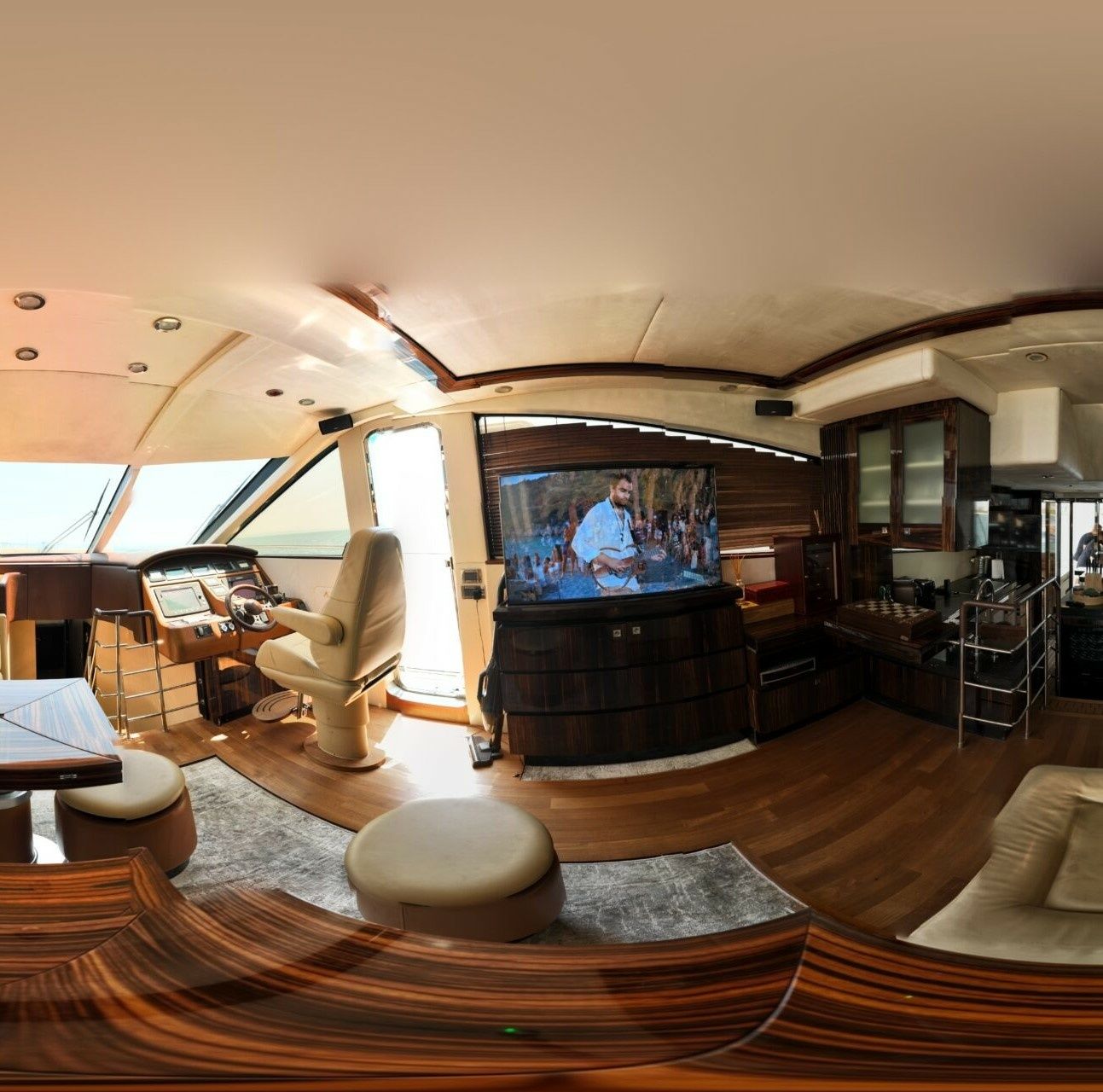 Mazarin 72 | Mazarin