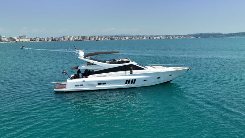 Mazarin 72 | Mazarin