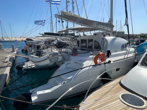 Lagoon 380 S2 | Sunny Days