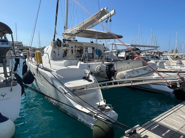 Lagoon 380 S2 | Sunny Days