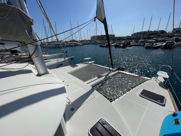 Lagoon 380 S2 | Sunny Days