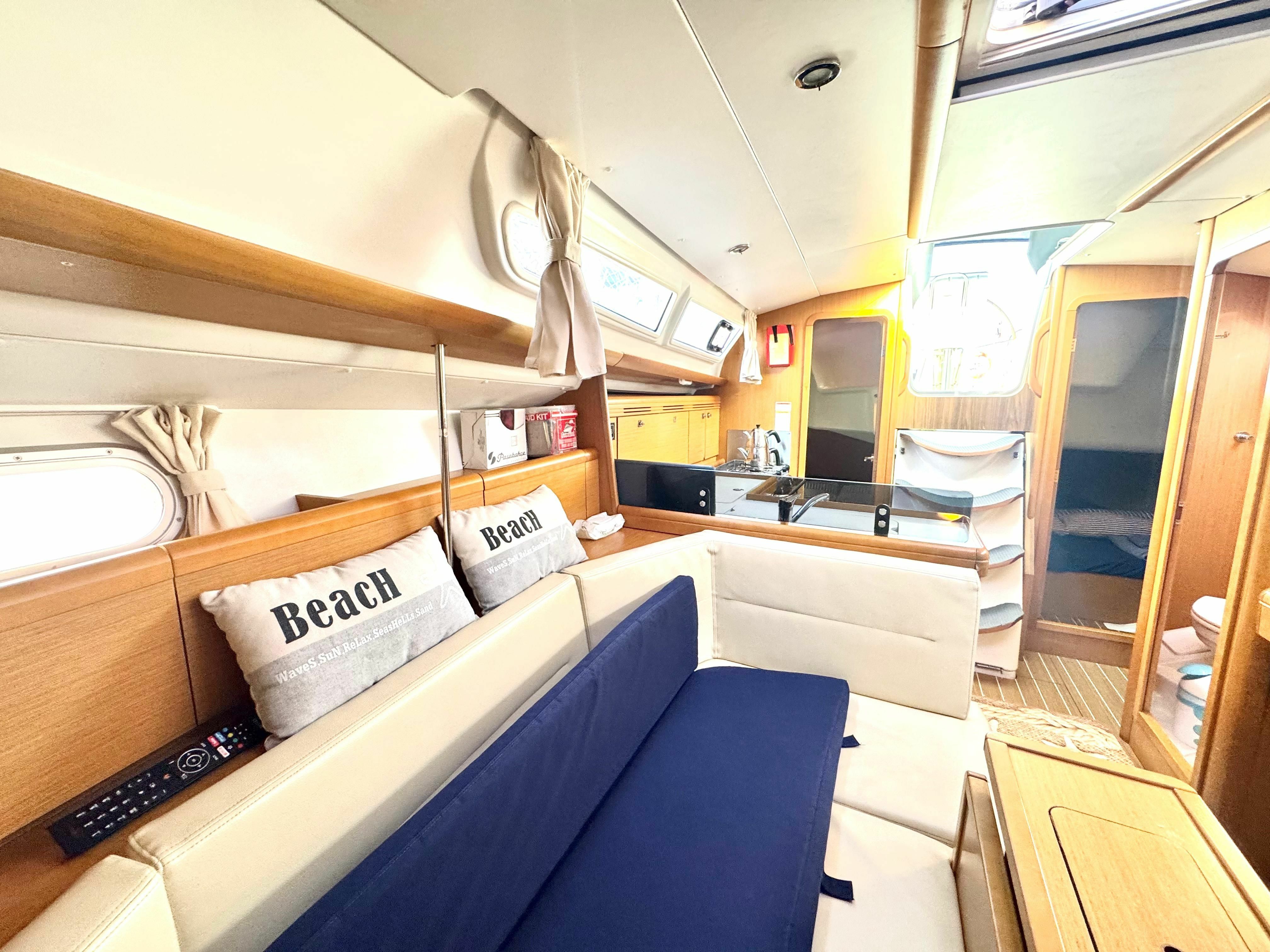 Jeanneau Sun Odyssey 36i | Che
