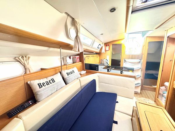 Jeanneau Sun Odyssey 36i | Che