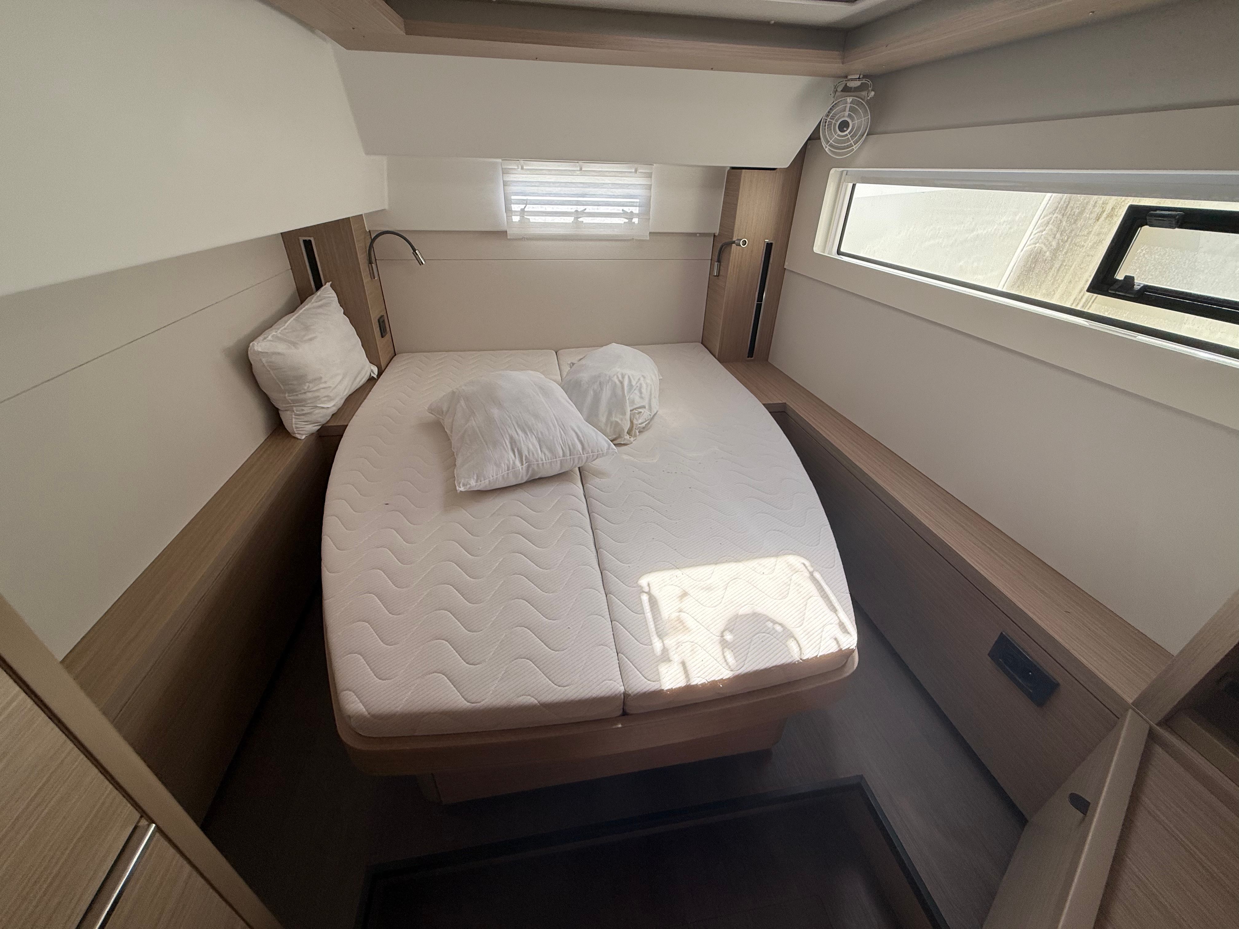 Lagoon 46 | Giant Travelly