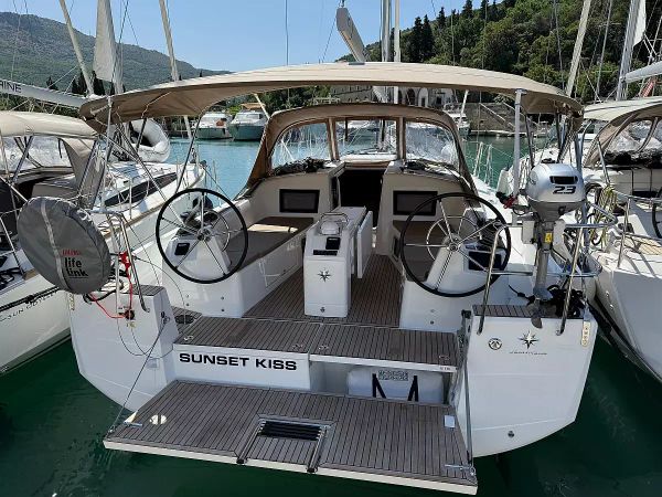 Jeanneau Sun Odyssey 410 | Sunset Kiss