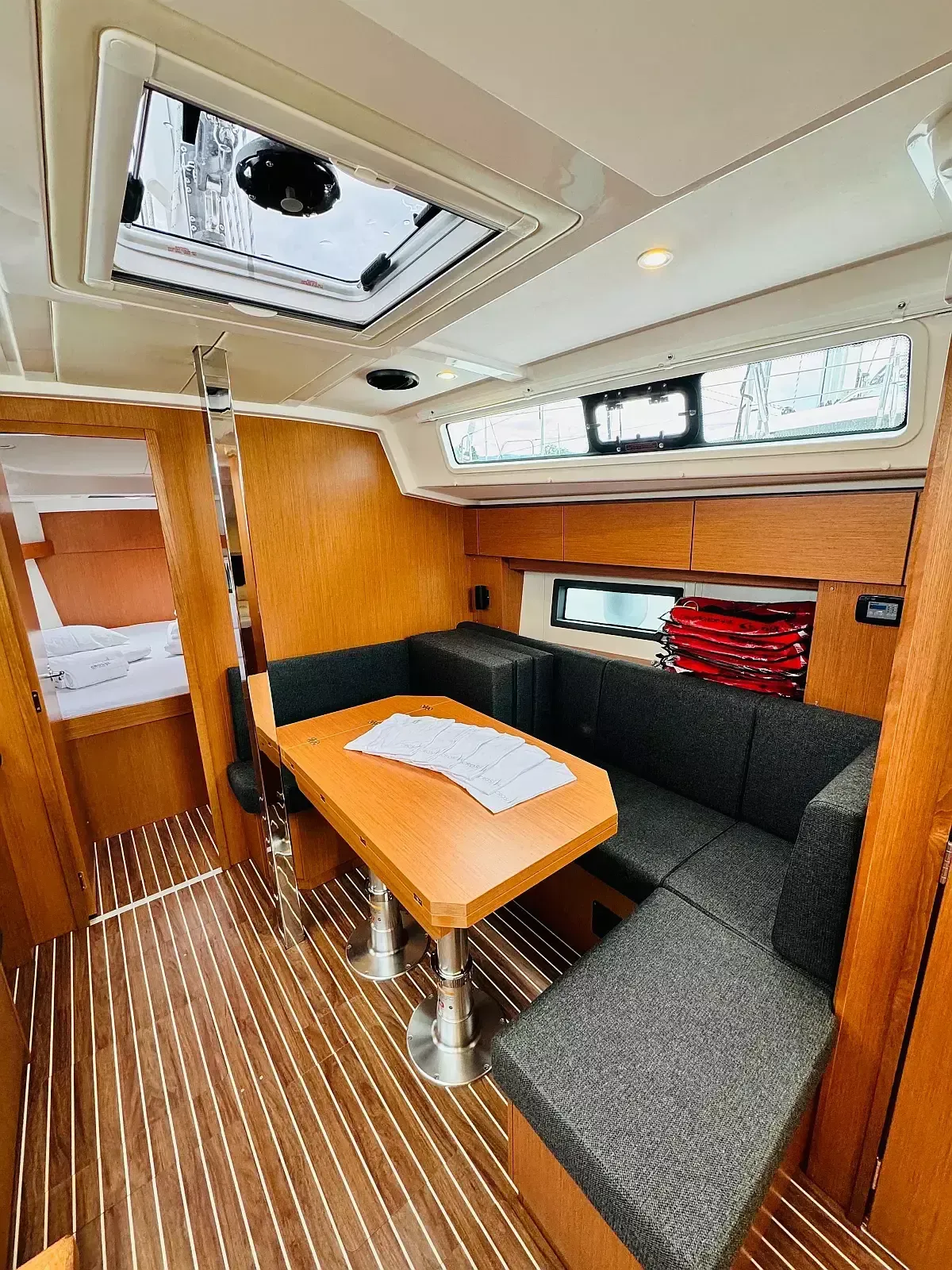 Bavaria C38 | Mila