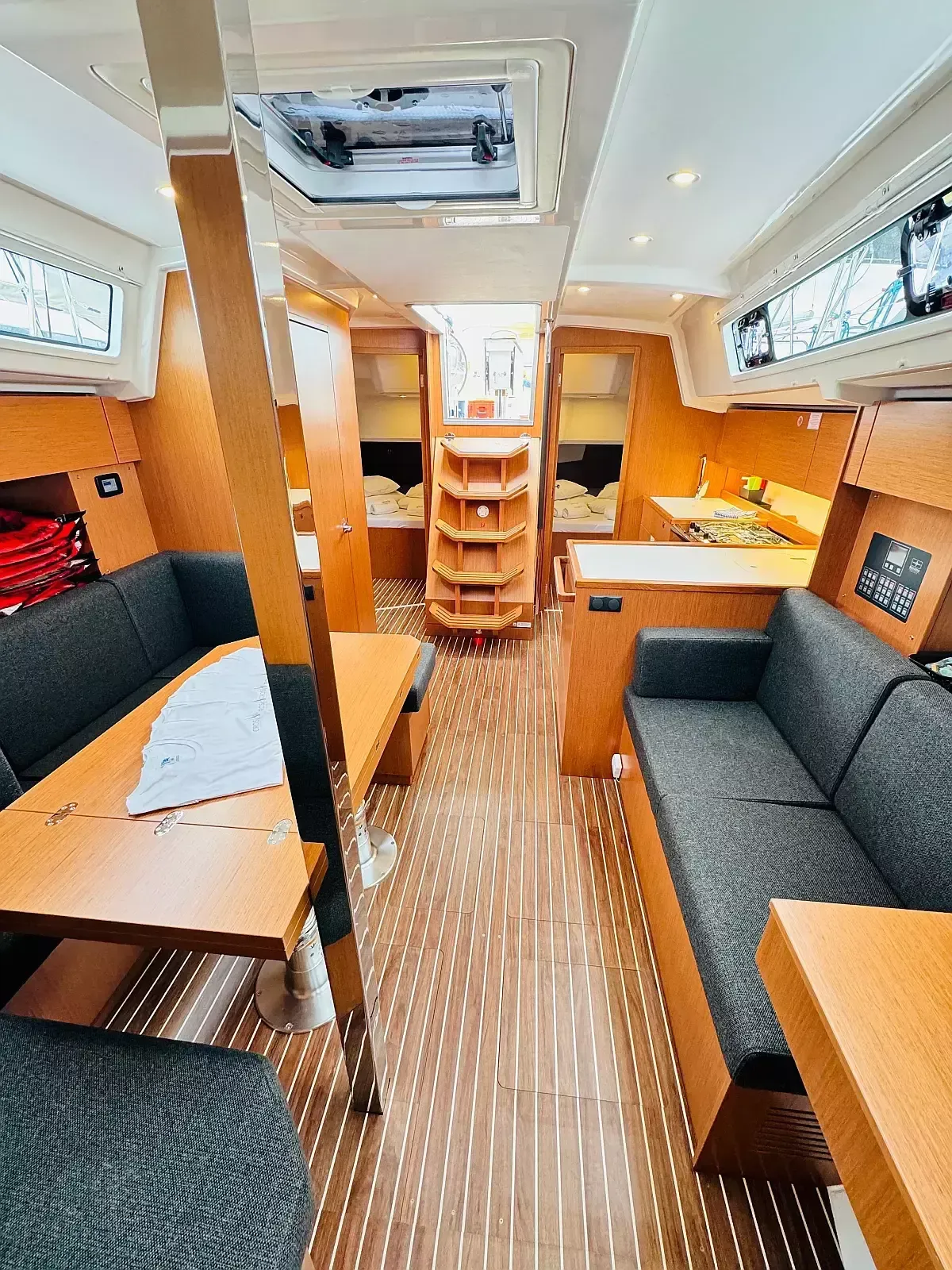 Bavaria C38 | Mila