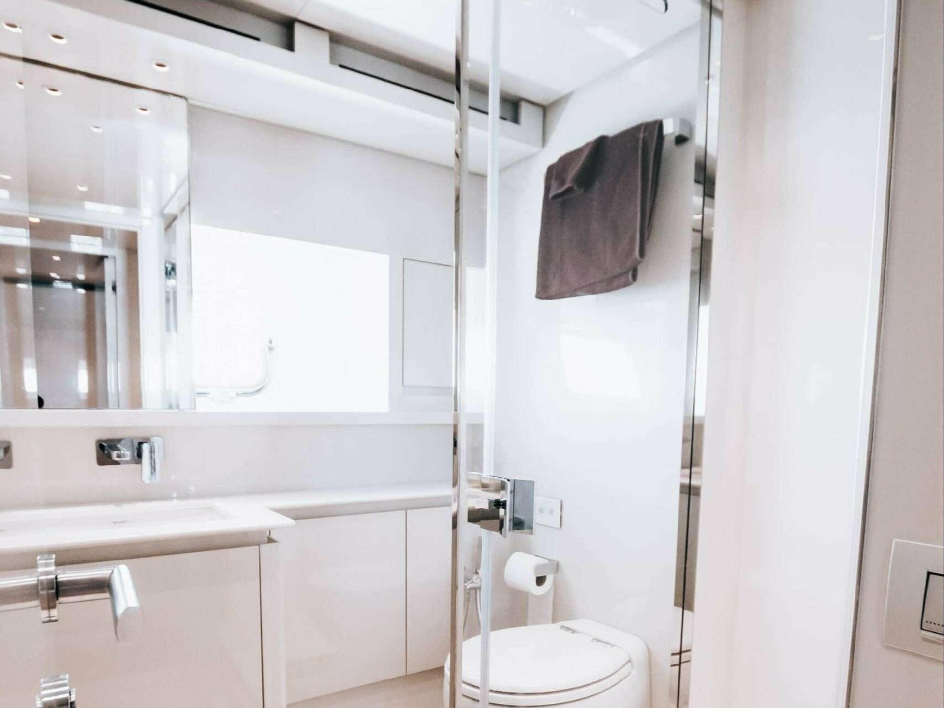 Sanlorenzo SX76 | Globito de Mar