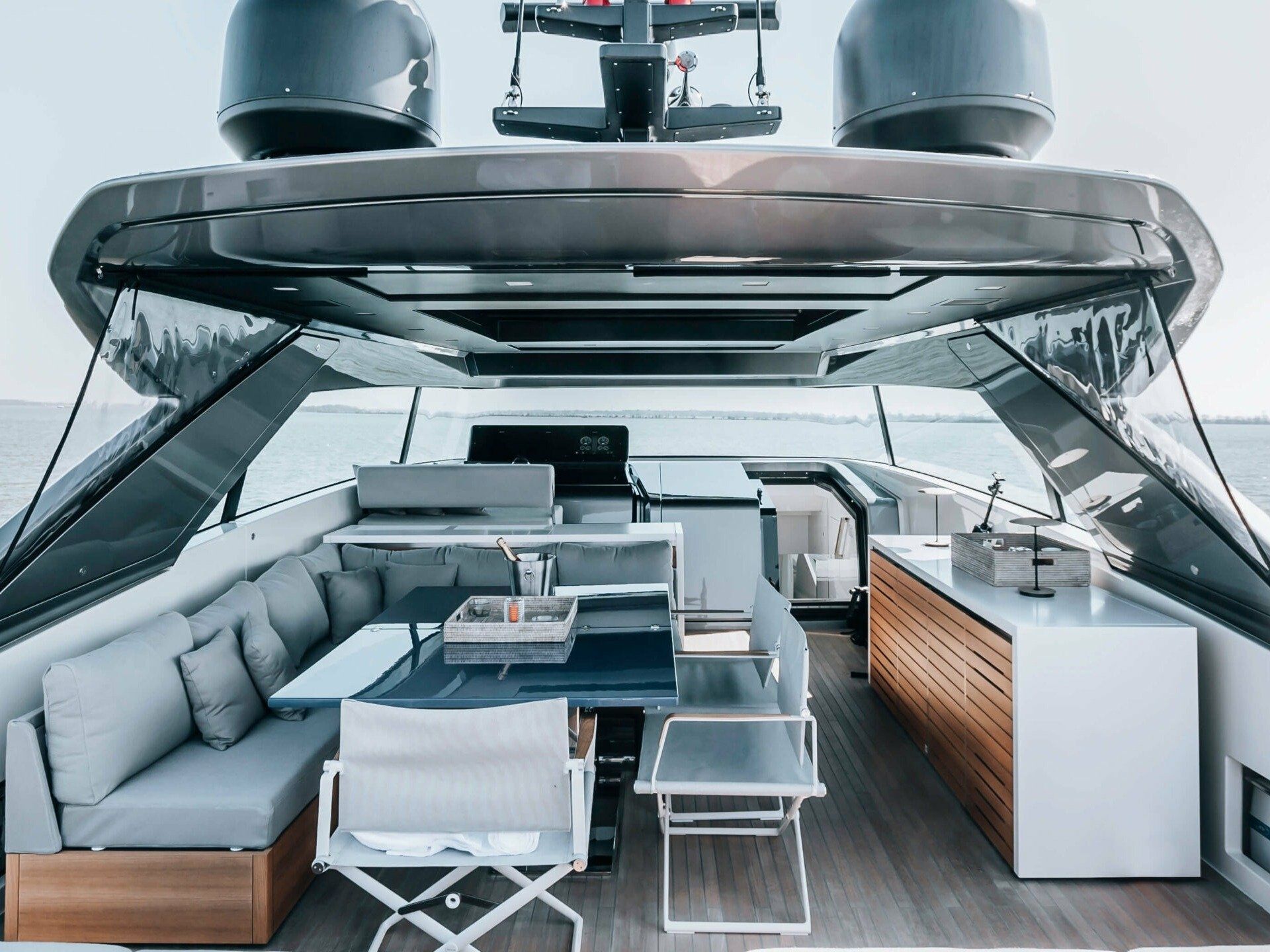 Sanlorenzo SX76 | Globito de Mar