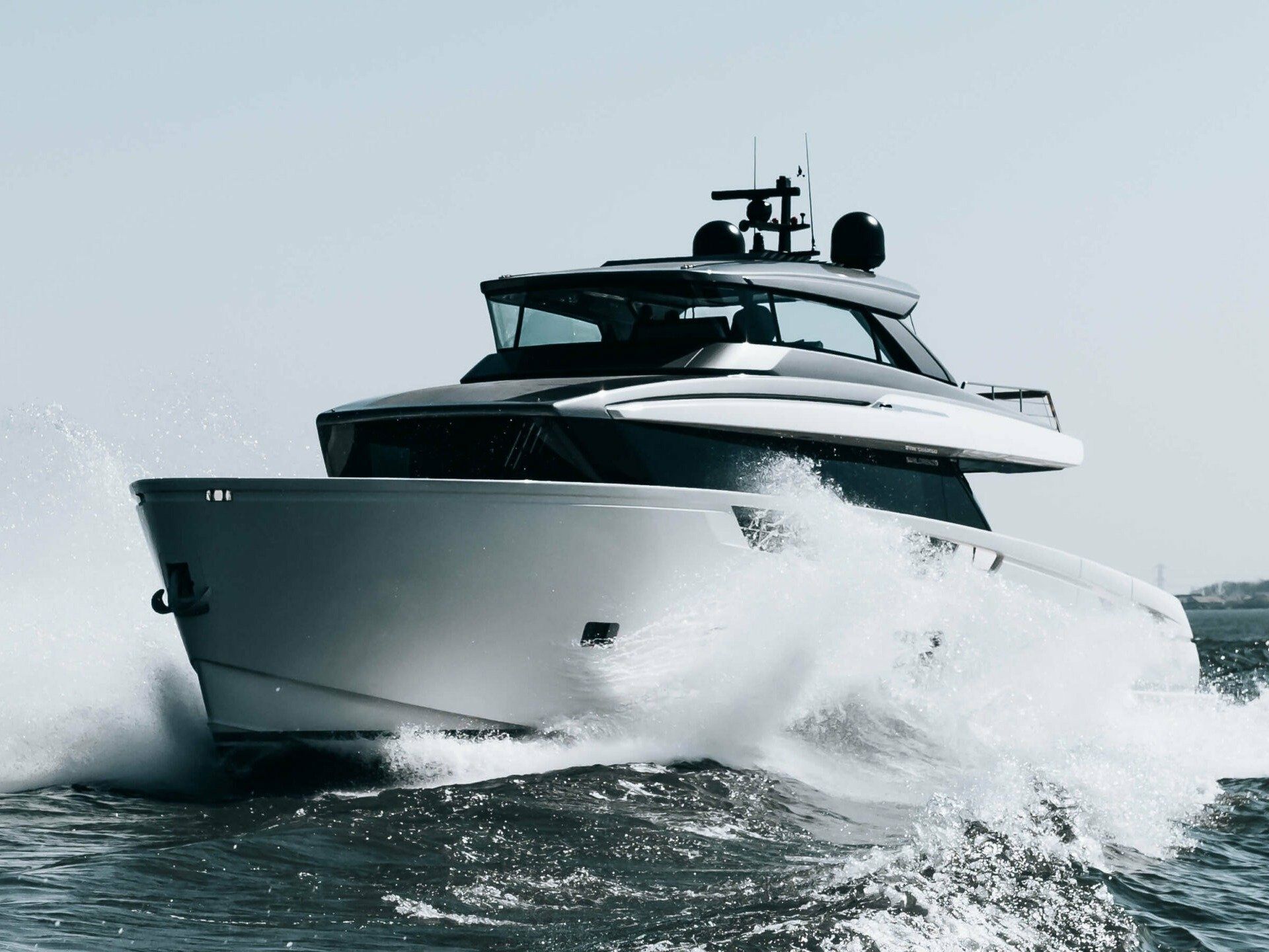 Sanlorenzo SX76 | Globito de Mar