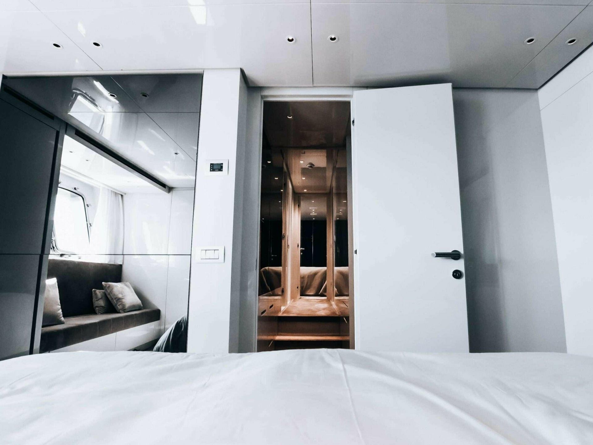 Sanlorenzo SX76 | Globito de Mar