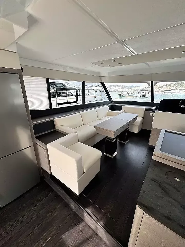 Fountaine Pajot MY 5 | Arigato