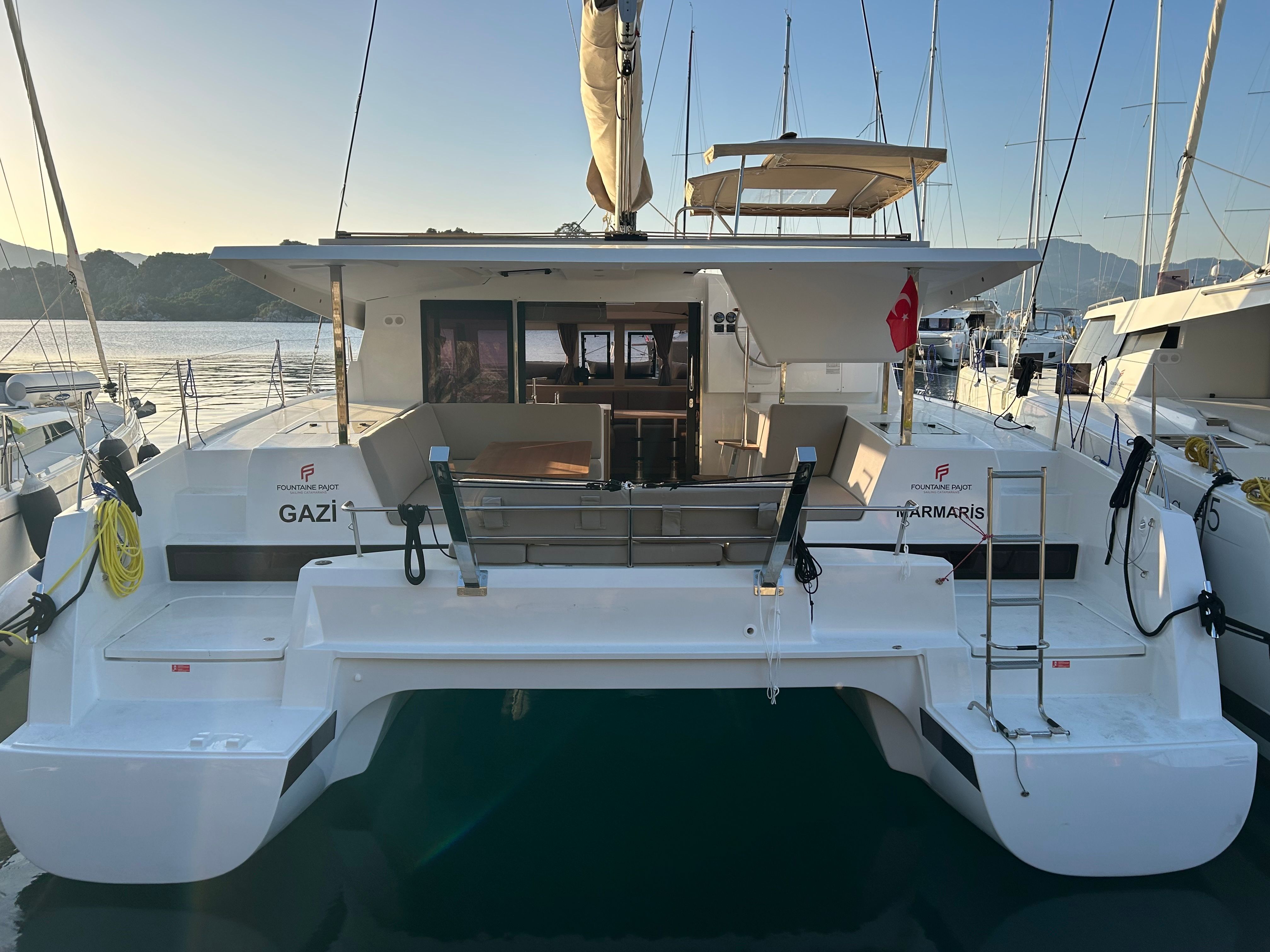 Fountaine Pajot Isla 40 | Gazi