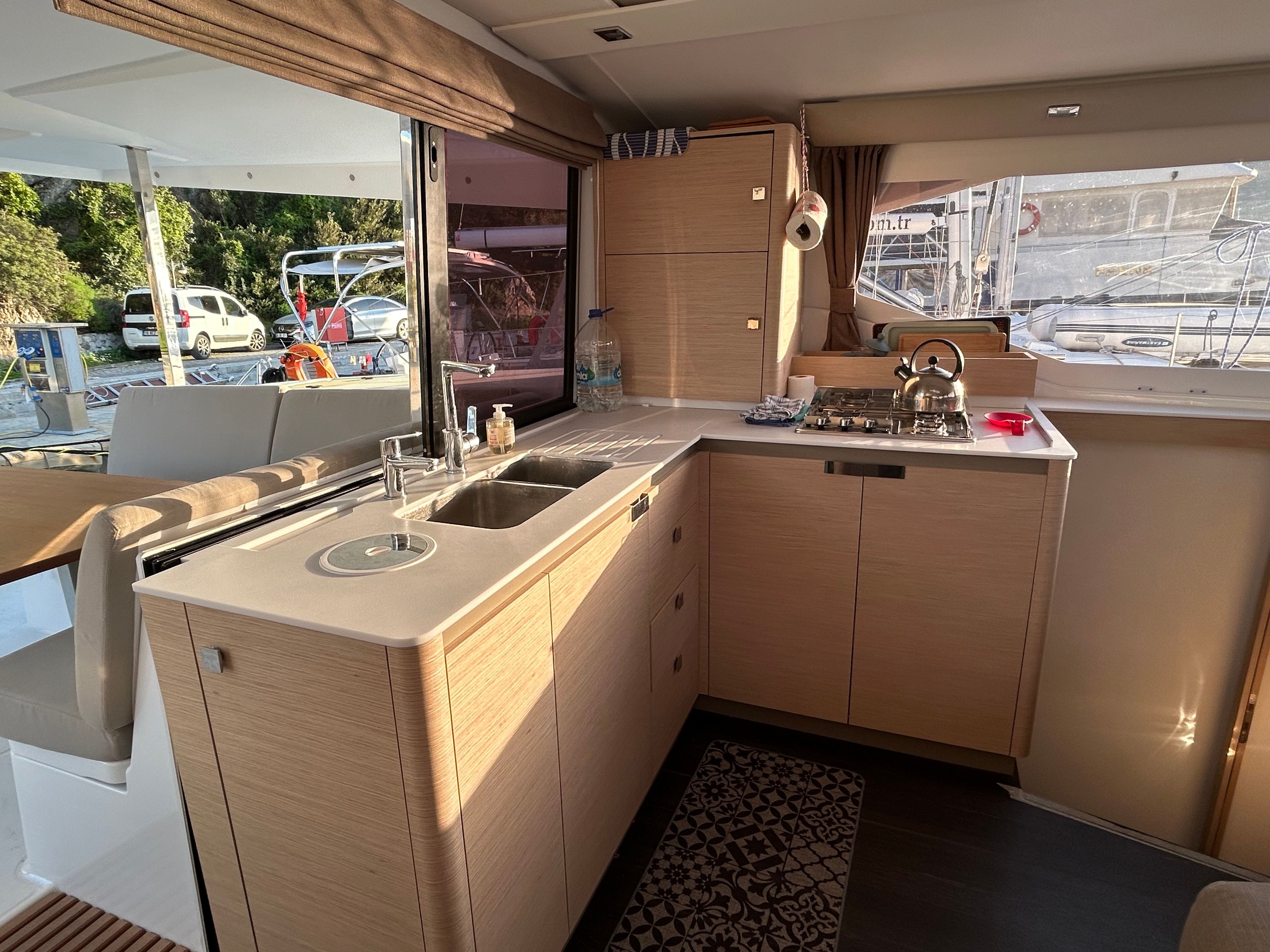 Fountaine Pajot Isla 40 | Gazi