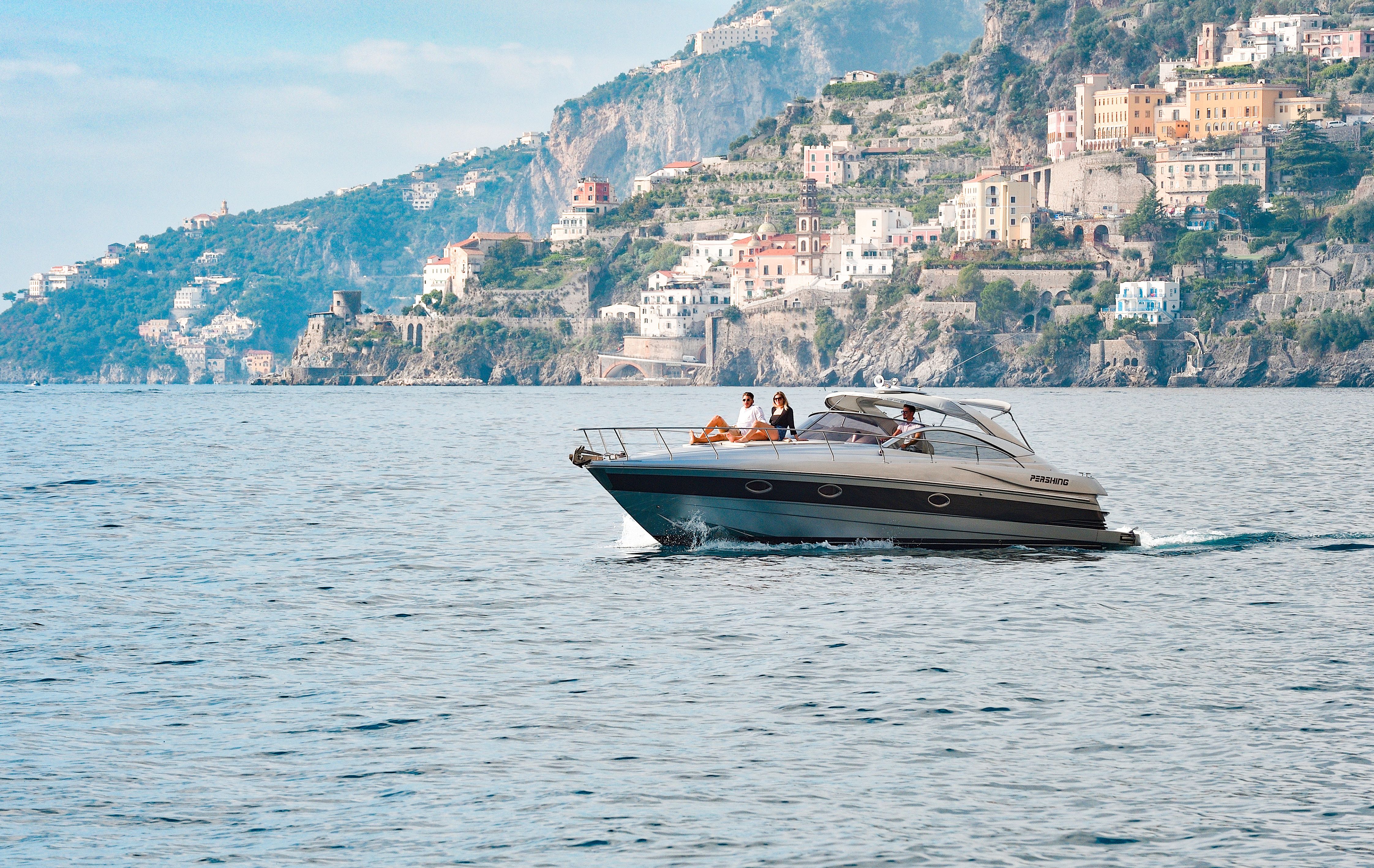 Pershing 37 | Mavi