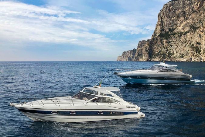 Pershing 37 | Agone
