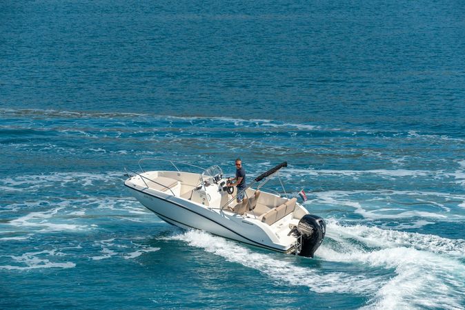 Quicksilver Activ 605 Open | 12