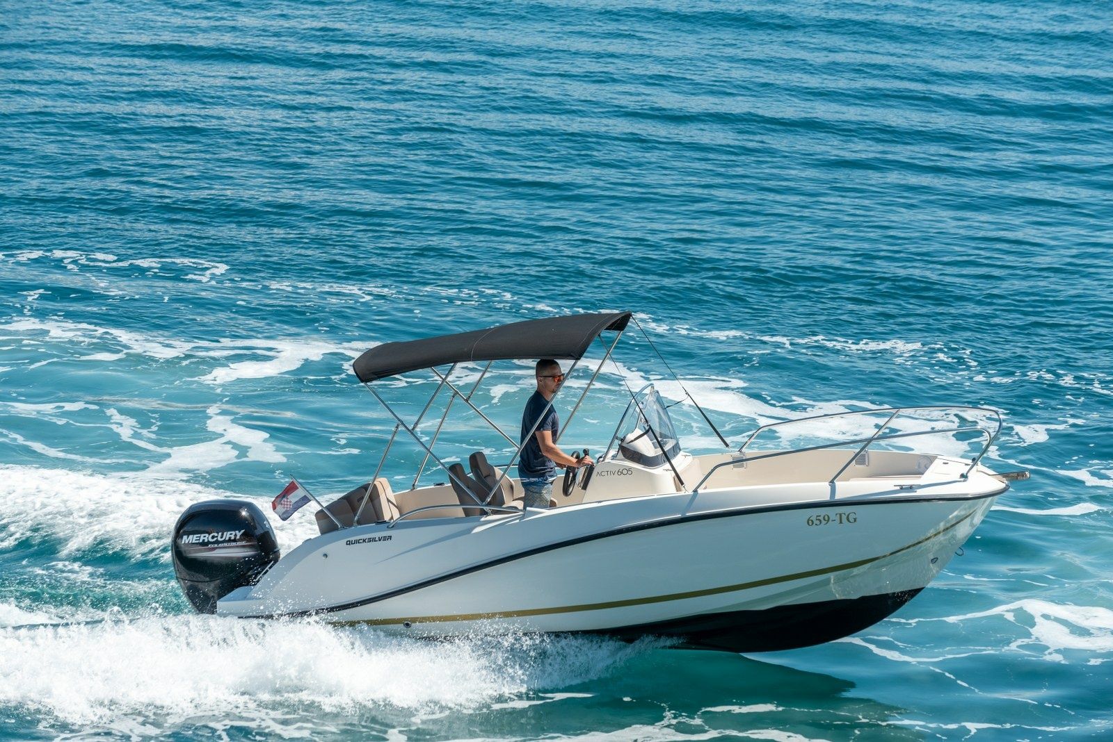 Quicksilver Activ 605 Open | 12