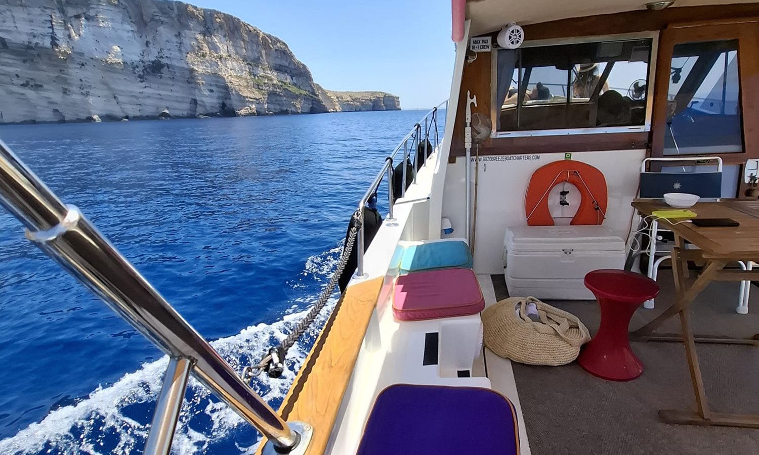 Bayliner 3288 | Gozo Breeze