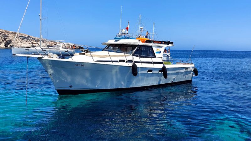 Bayliner 3288 | Gozo Breeze