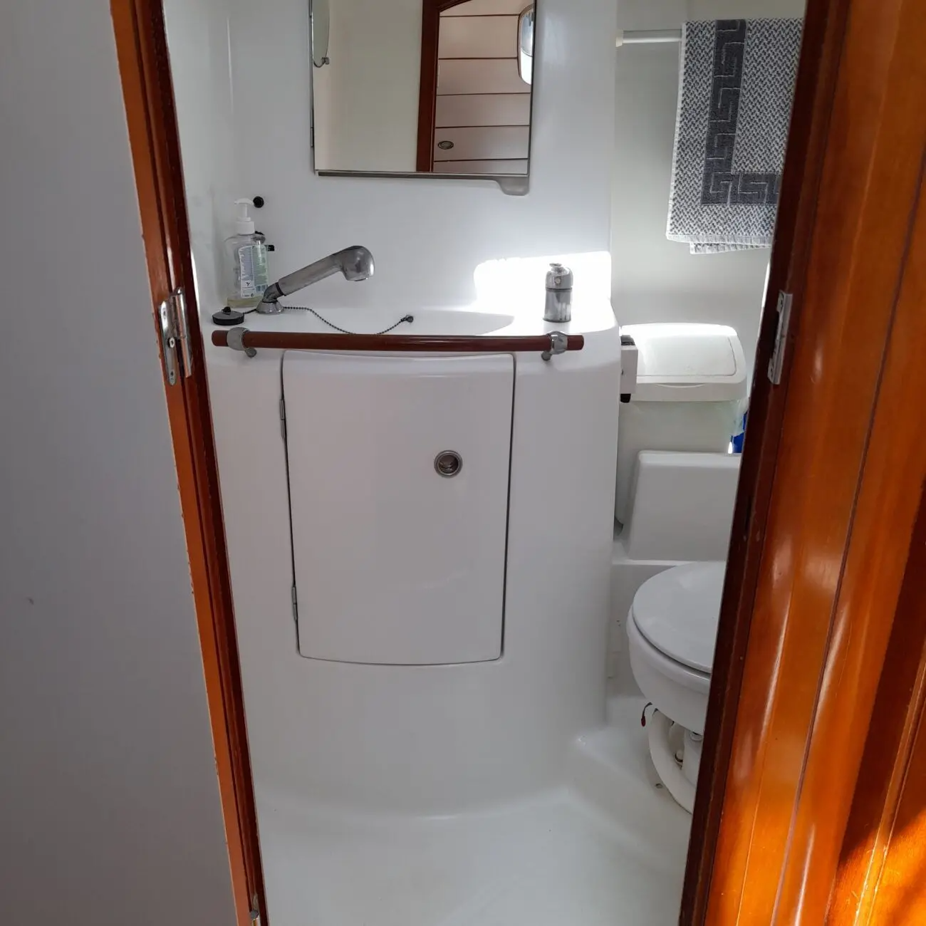 Beneteau Oceanis 393 | Fiji