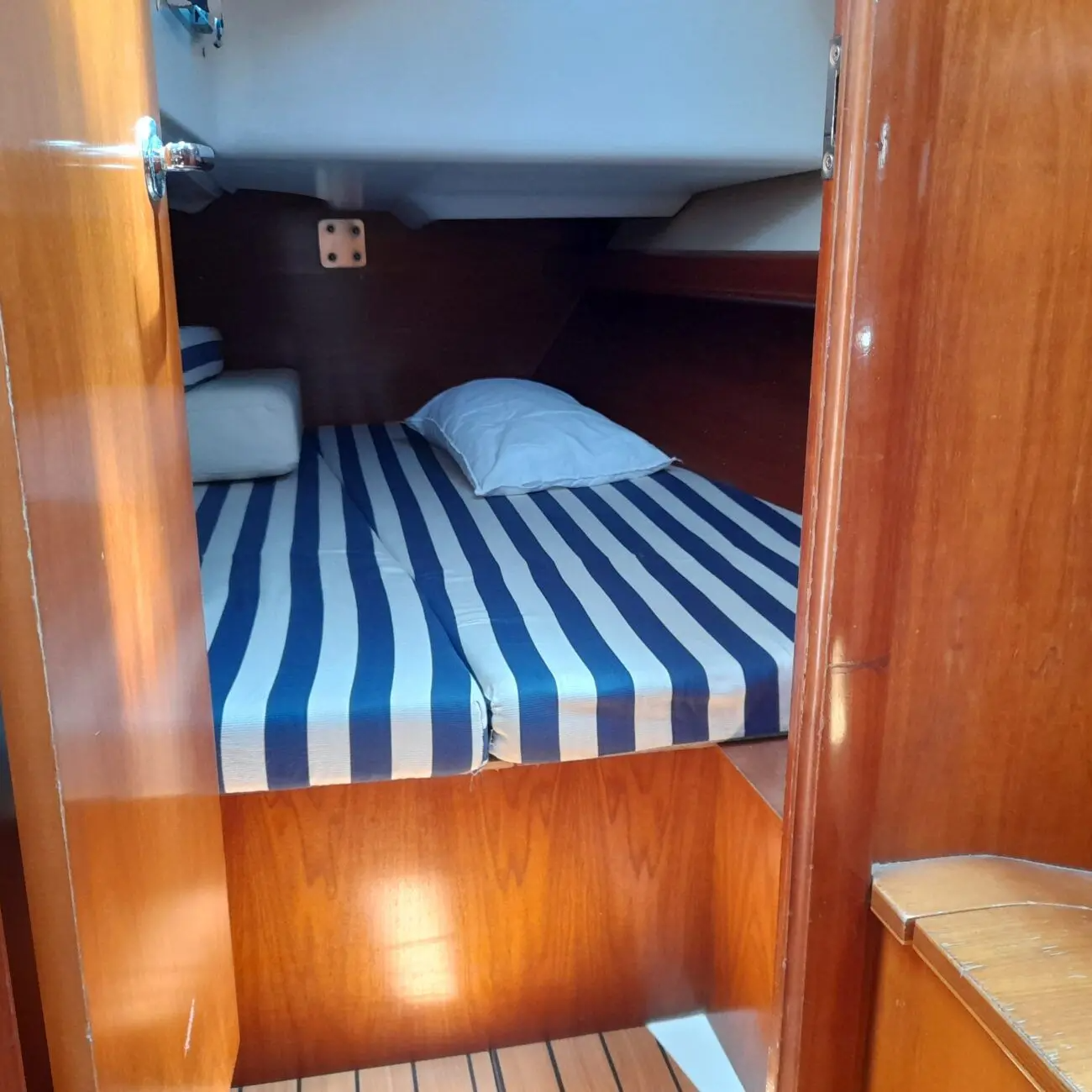 Beneteau Oceanis 393 | Fiji