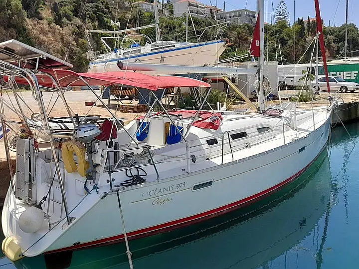 Beneteau Oceanis 393 | Fiji