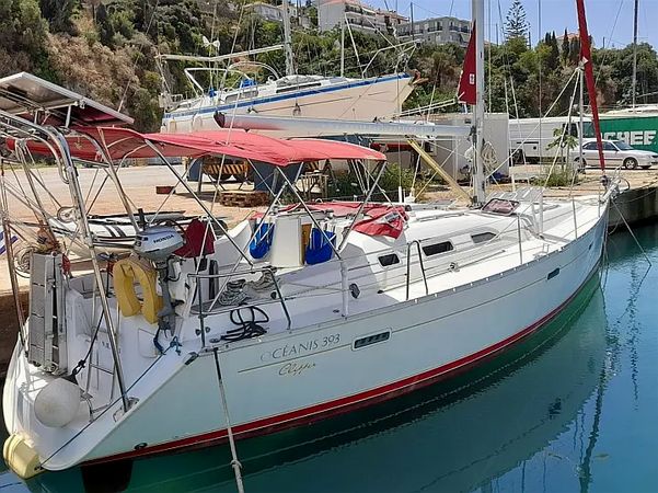 Beneteau Oceanis 393 | Fiji