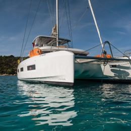 Lagoon 55 | Lady M