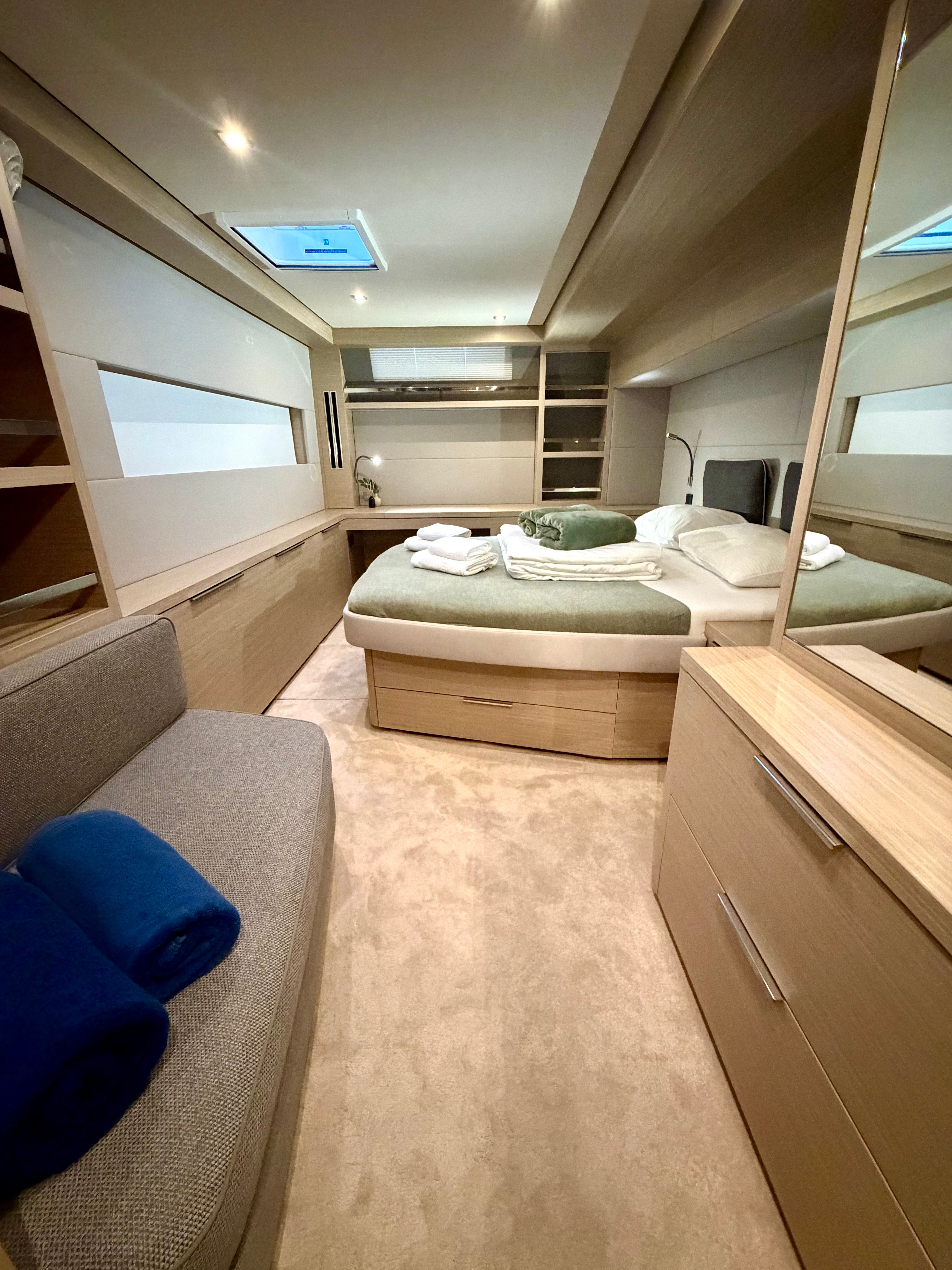 Lagoon 55 | Lady M