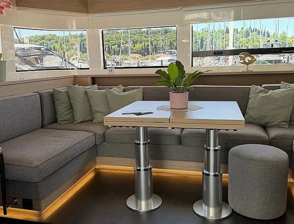 Lagoon 55 | Lady M