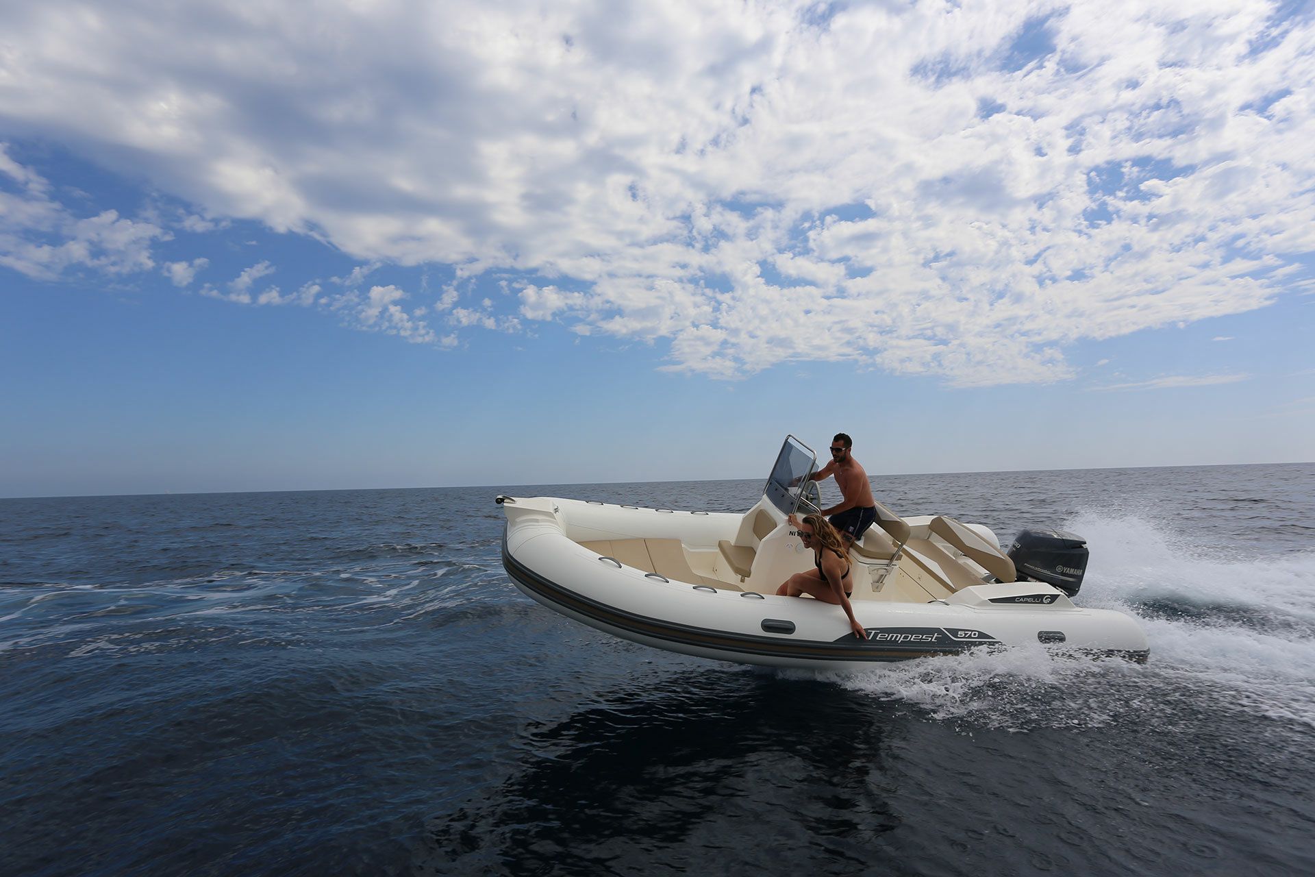 Capelli Tempest 570 | 24