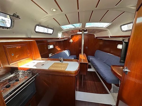 Beneteau Oceanis 323 | Cassiopea