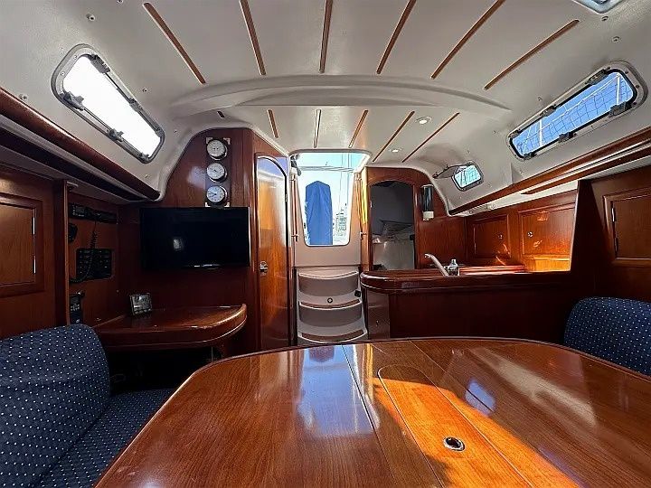 Beneteau Oceanis 323 | Cassiopea