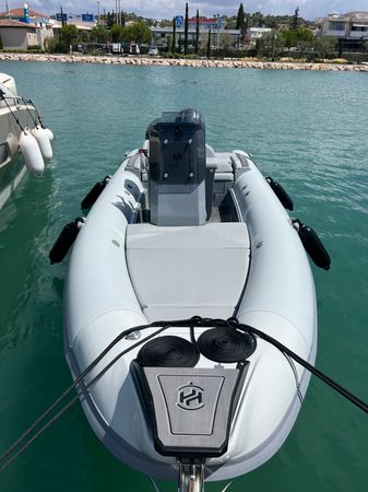 Hydro Hulls HH8 | Strange Traveller