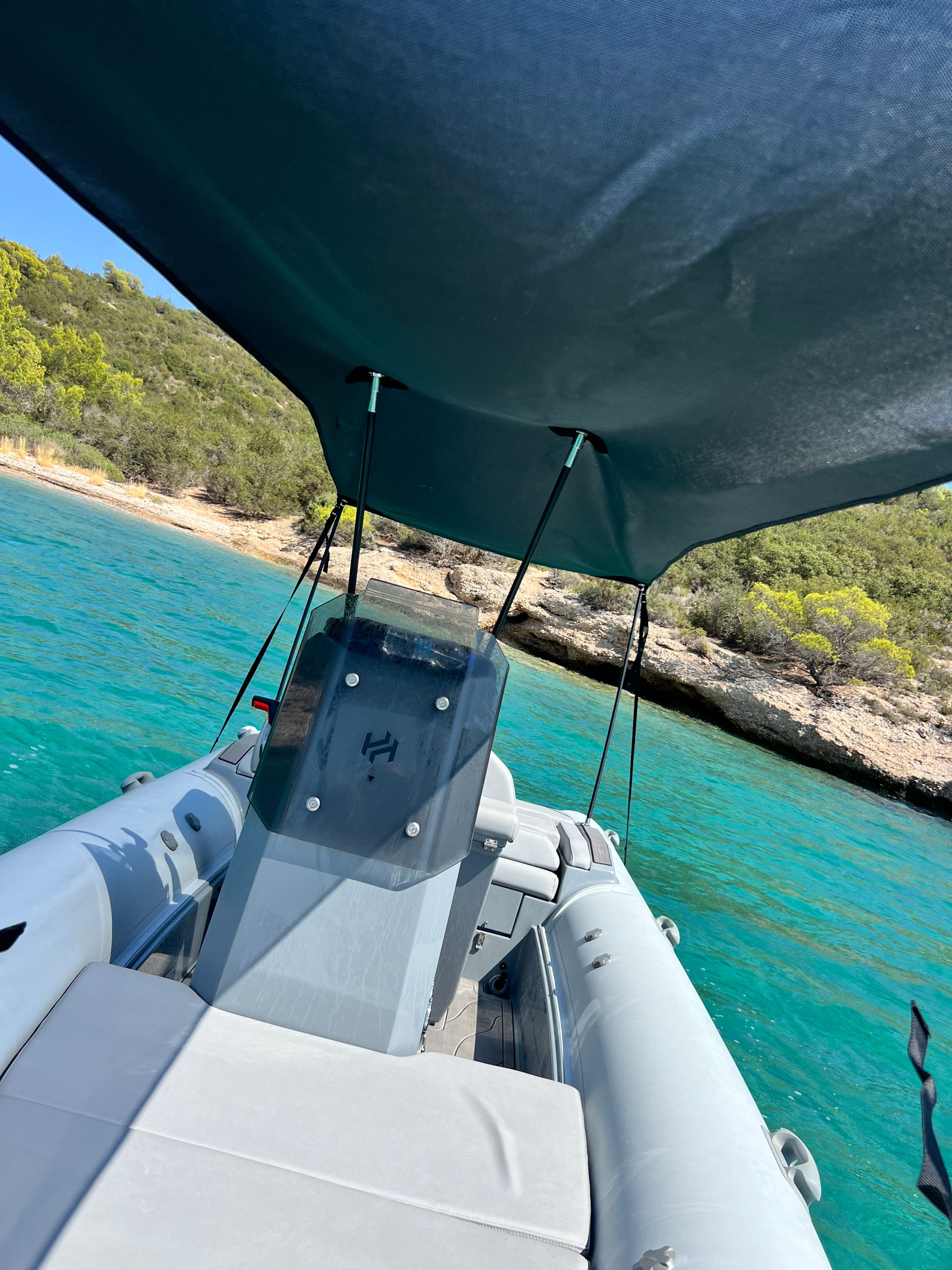 Hydro Hulls HH8 | Strange Traveller