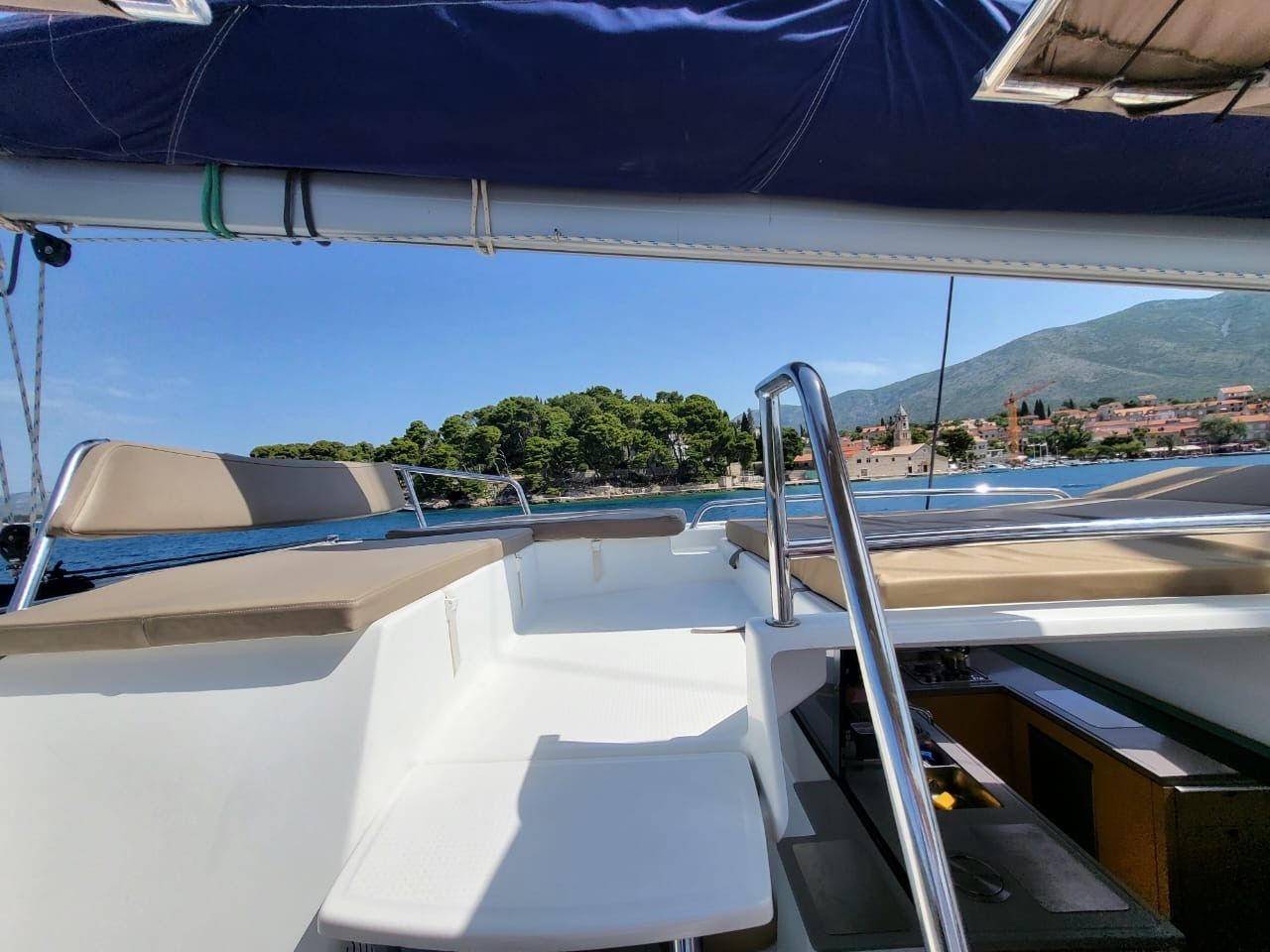 Fountaine Pajot Helia 44 | Bald Eagles