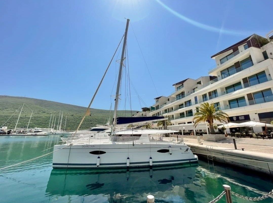 Fountaine Pajot Helia 44 | Bald Eagles