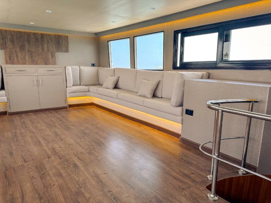 Custom Built 68 | Edan Storm