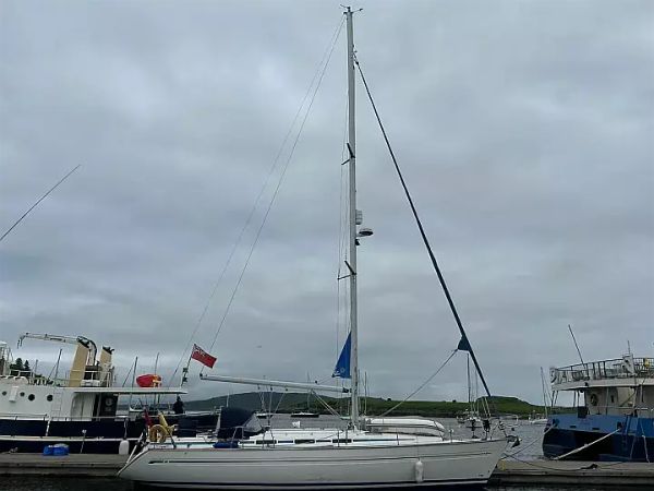 Bavaria 42 Cruiser | Frolika