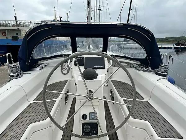 Bavaria 42 Cruiser | Frolika