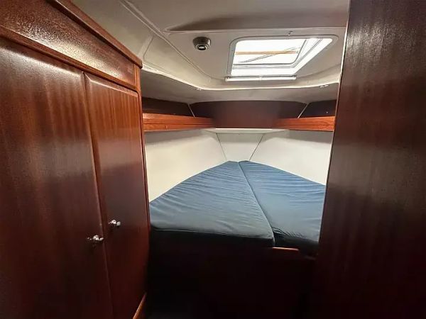 Bavaria 42 Cruiser | Frolika